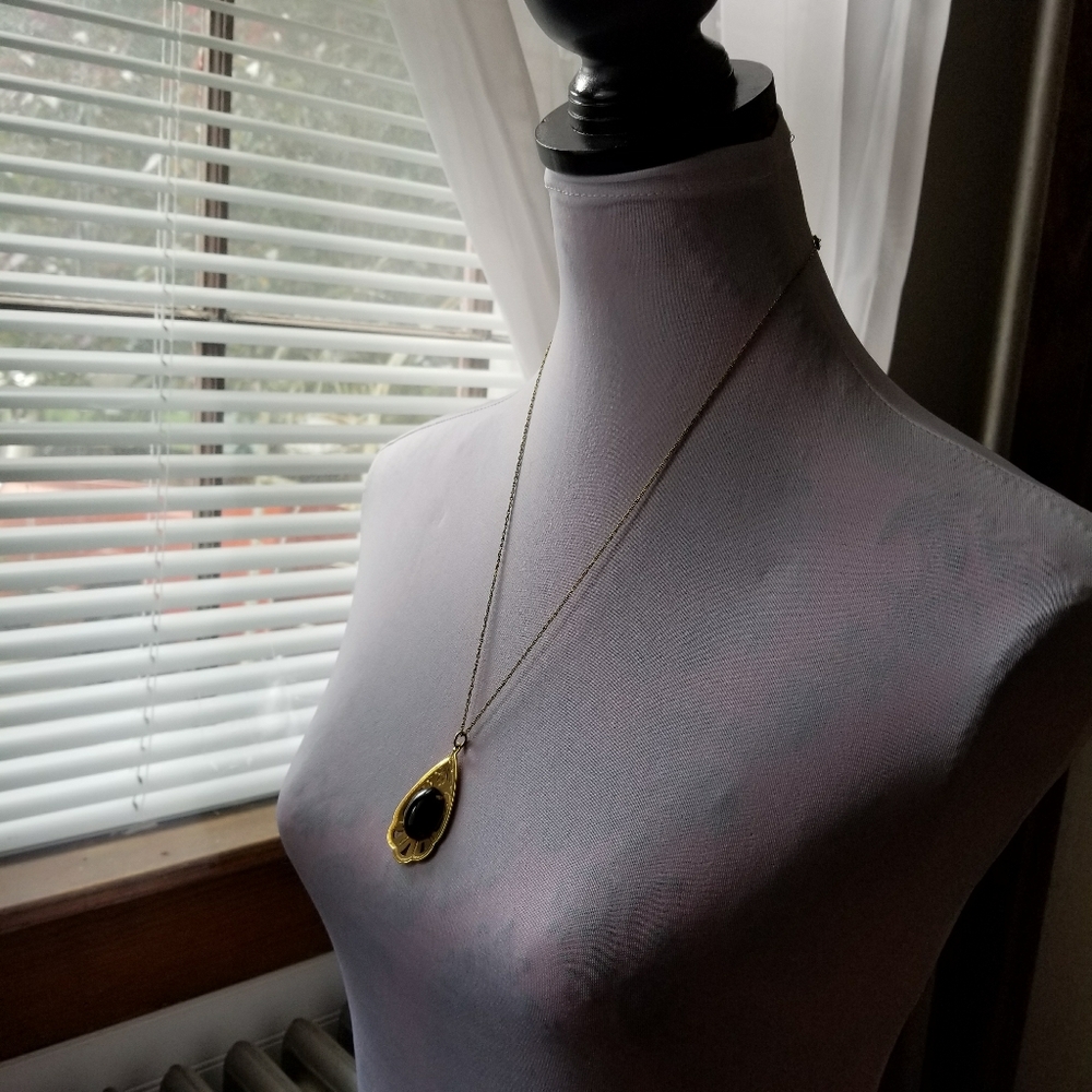 Relisted -Vintage Theda necklace in box onyx gold filled - Picture 5 of 12